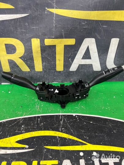 Блок подрулевых переключателей Kia Stinger 1