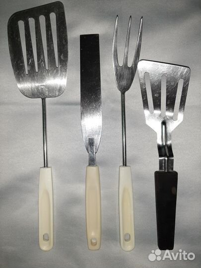 Соковыжималка (пресс), пепельница и кух.принадлежн