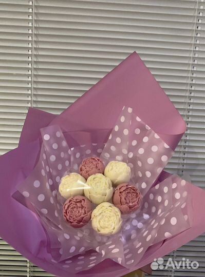 Сладкий подарок девушке