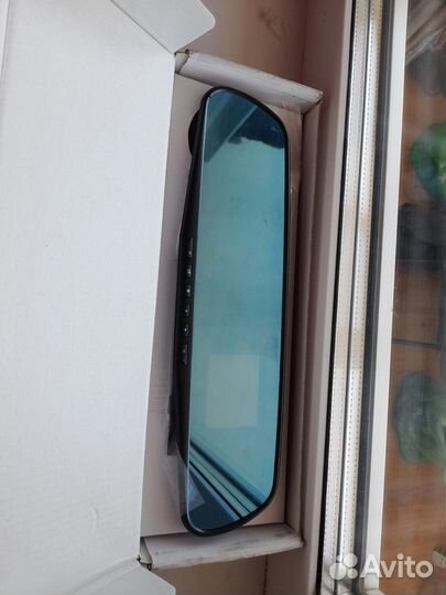 Зеркало заднего вида