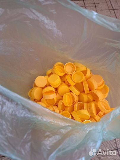 Пробки ес полелки и акции в школе и саду