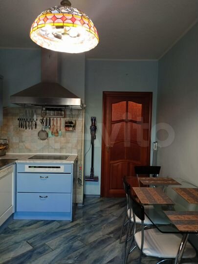 2-к. квартира, 72 м², 4/17 эт.