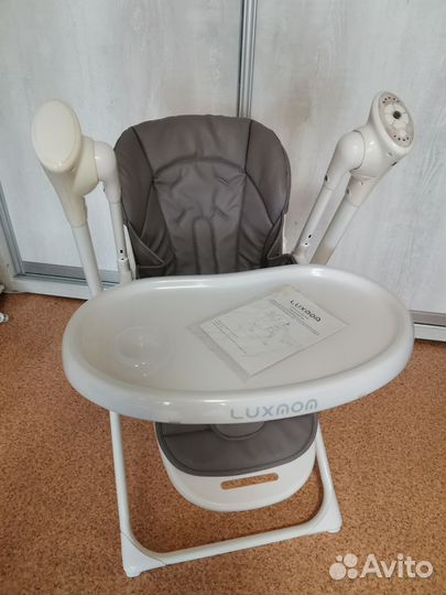 Детские качели и стул для кормления