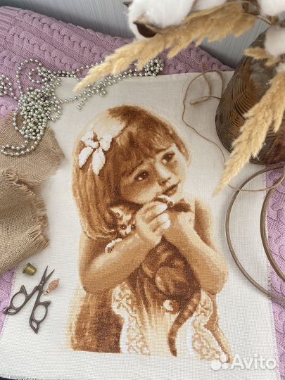 Готовая картина вышитая крестом
