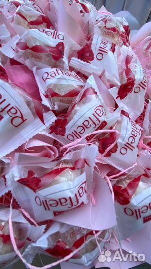 Сладкий букет из конфет Рафаэлло