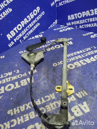 Задний левый стеклоподъёмник Skoda Octavia Tour