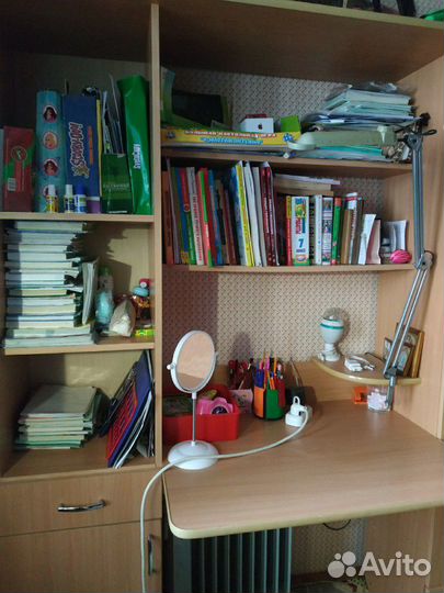 Школьный уголок