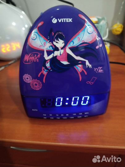 Часы электронные настольные для девочки