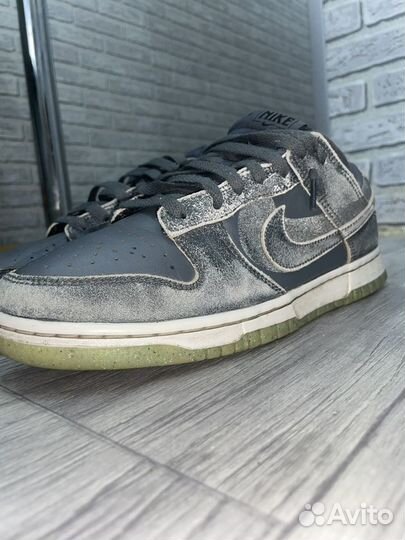 Nike dunk low halloween