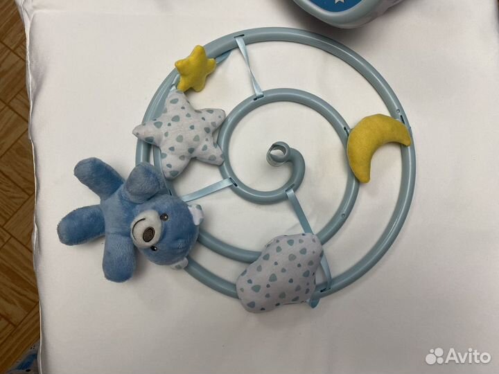 Мобиль на кроватку chicco Б/У