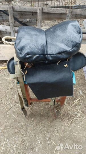 Седло для лошади