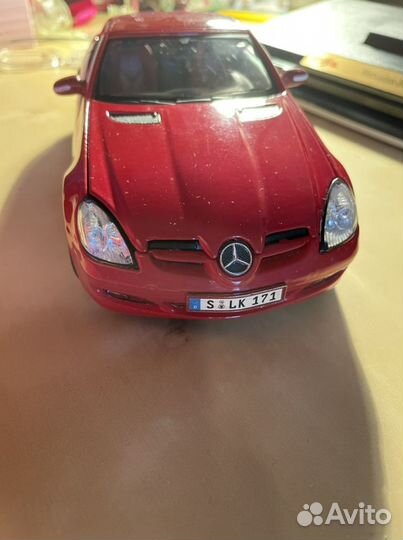 Машинка Maisto Mercedes Benz SLK Class, масштаб 1