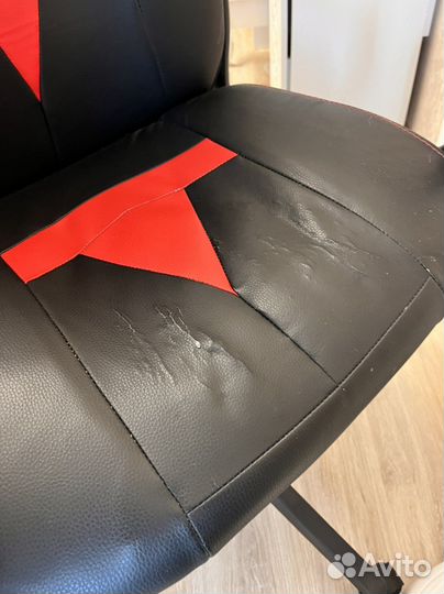 Компьютерное кресло Viking кожа. - не новое