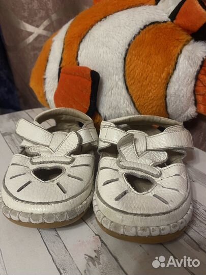Сандалии для девочки 23 размер
