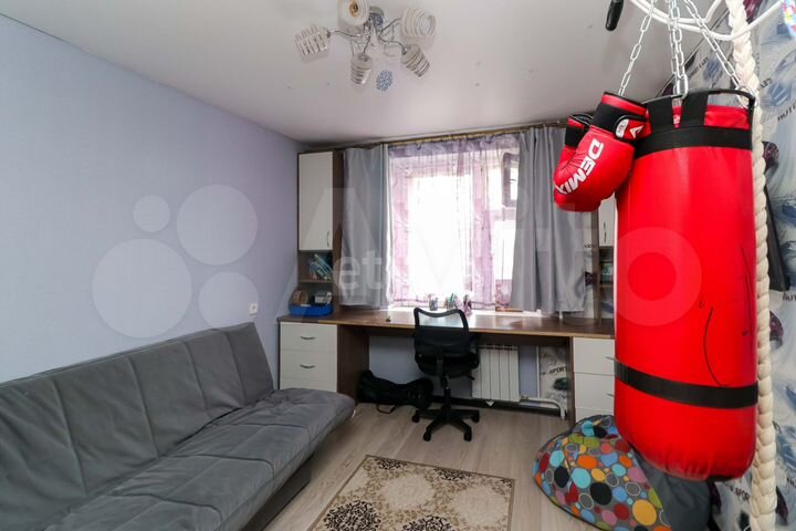 2-к. квартира, 50 м², 4/10 эт.