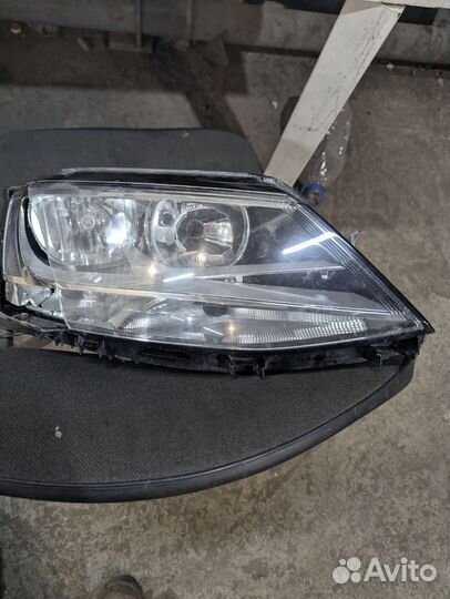 Jetta 6 фара правая