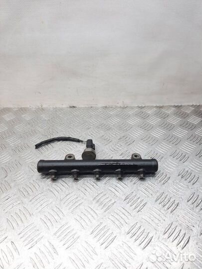 Топливная рампа Ford Mondeo хэтчбэк 5 дв. 2.0 qxba