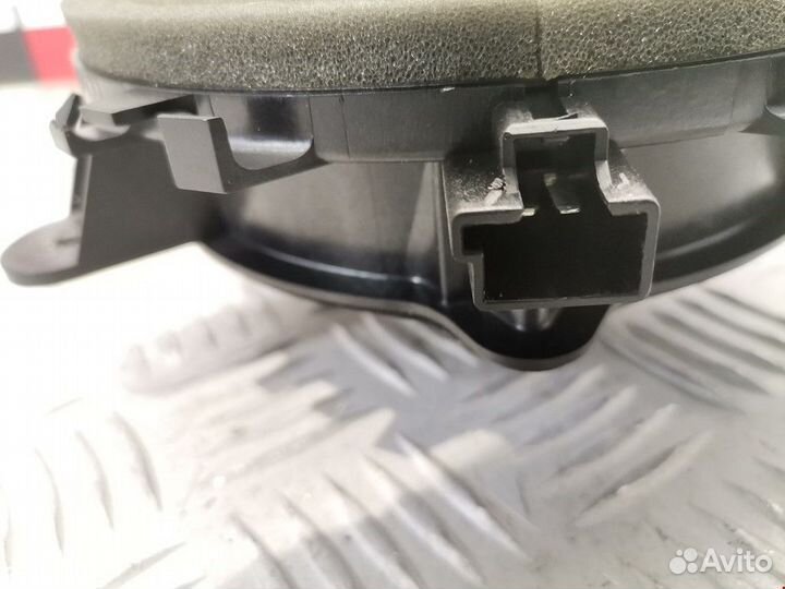 Динамик Volvo C30 2009 30657444