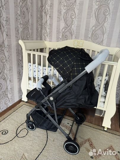 Коляска прогулочная новая с перекидной ручкой