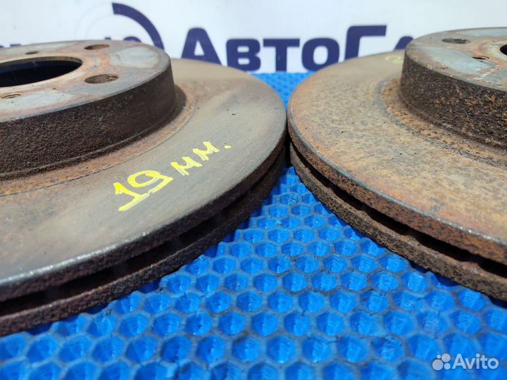 Диски тормозные Toyota Vitz