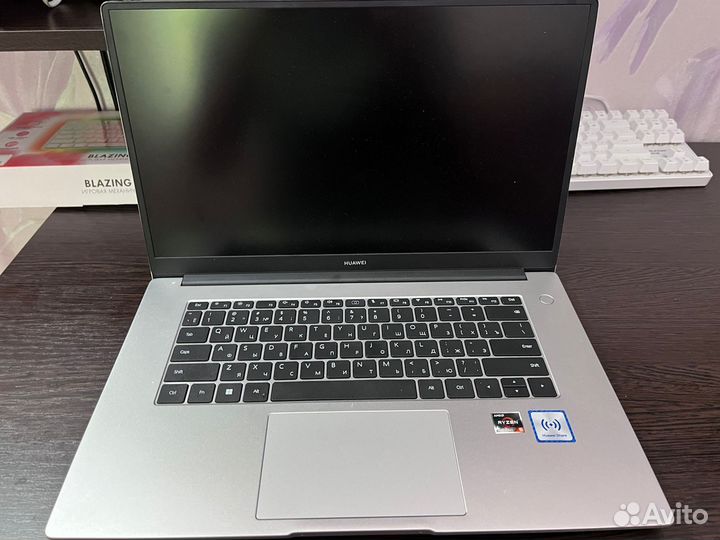 Ноутбук huawei matebook d15