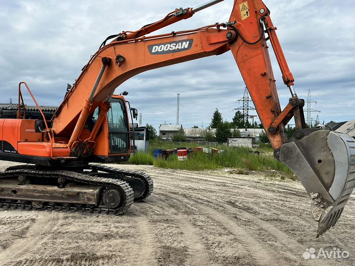 Гусеничный экскаватор DOOSAN Daewoo SOLAR 225NLCV, 2013