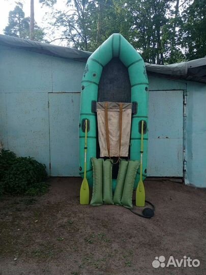 Продам резиновую лодку