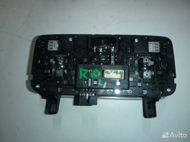 Плафон салона KIA RIO 2017