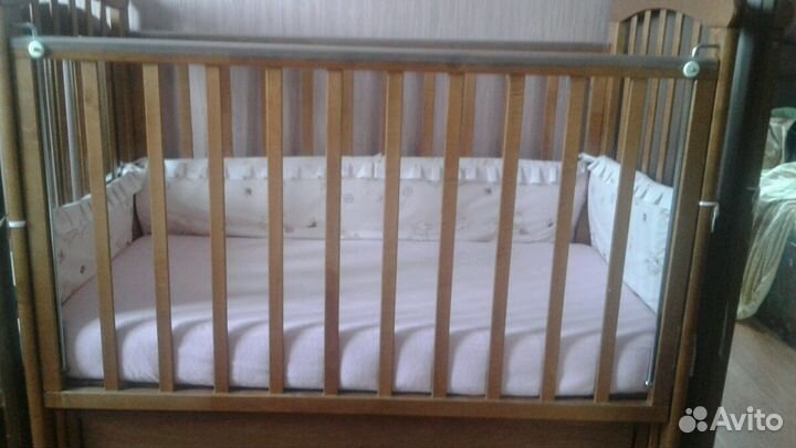Кроватка детская