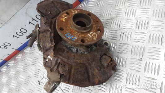 Ступица передняя правая volkswagen passat B6 (ADN1