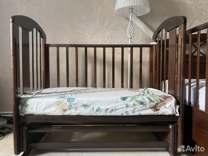 Детская кроватка деревянная