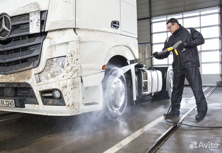 Мойщик грузовых автомобилей