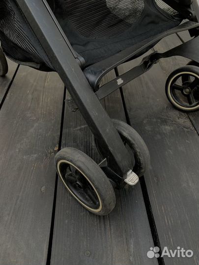 Коляска прогулочная GB Pockit plus