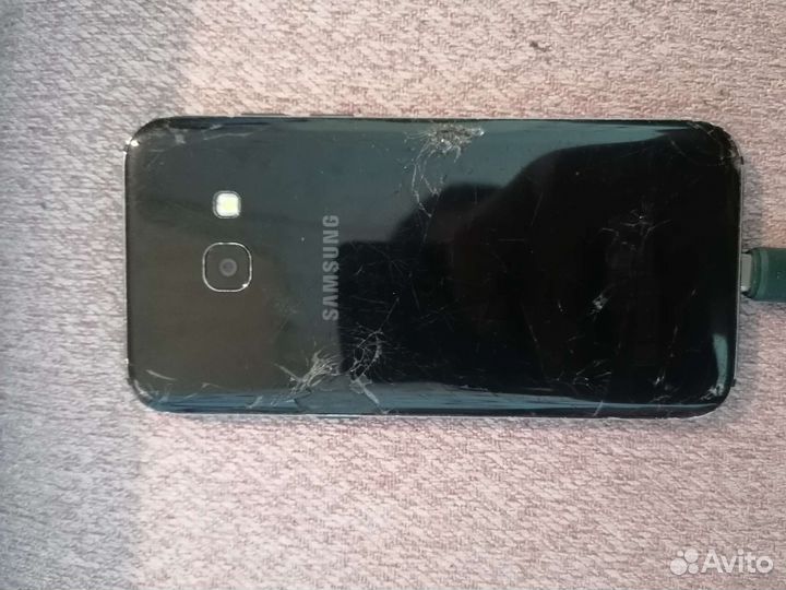 Телефон samsung galaxy a3 2017