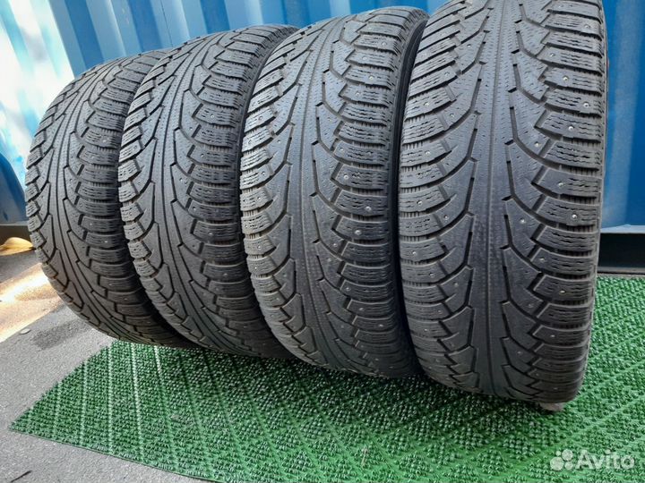 Nokian Tyres Hakkapeliitta SUV 5 285/60 R18 126T