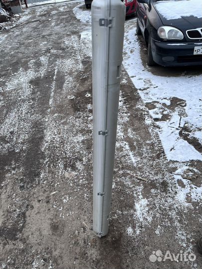 Светильник потолочный со светодиодной лампой