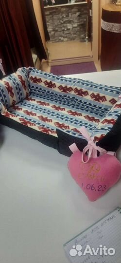 Лежанка для маленьких собак