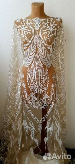 Ткань с бисером и пайетками