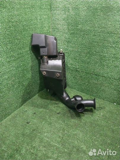 Корпус воздушного фильтра Nissan Bluebird Sylphy