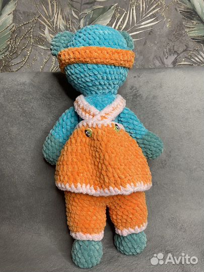 Вязанная игрушка Мишка