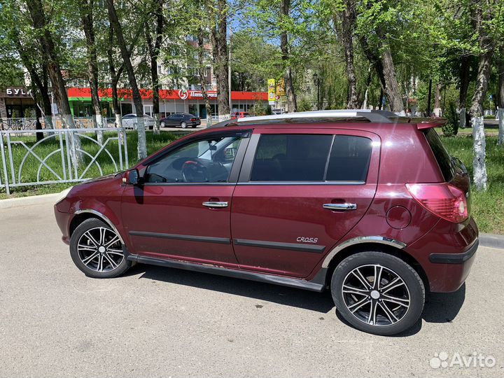 Geely MK Cross 1.5 МТ, 2012, 200 000 км