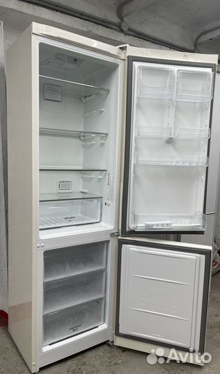Холодильник Hotpoint Ariston (гарантия доставка)