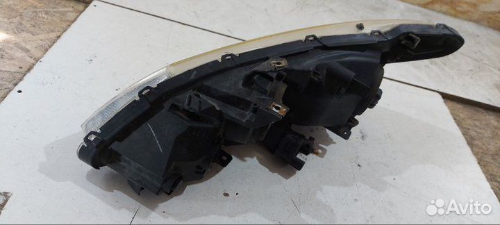 Фара галогеновая передняя правая Honda Civic Honda