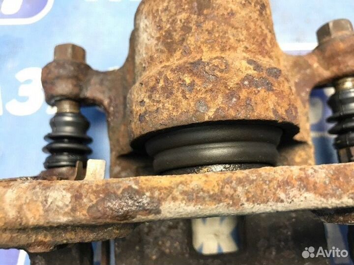 Суппорт задний правый Infiniti Fx35 S50 3.5 VQ35DE