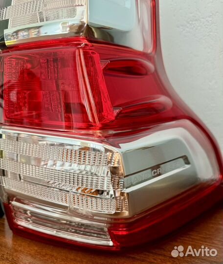 Фонари задние Toyota Land Cruiser Prado 150