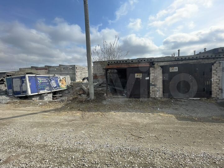 Гараж, > 30 м²