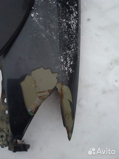 Крыло на Субару