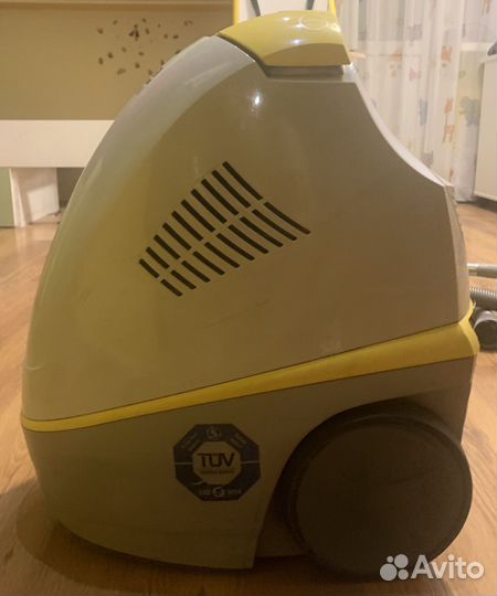 Моющий пылесос karcher