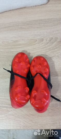 Футбольные бутсы
