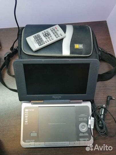 Портативный видеопроигрыватель Panasonic DVD-LS82